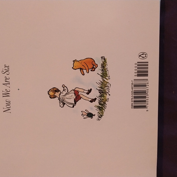 The Complete Tales and Poems of Winnie the Pooh by A. A. Milne New Book - Picture 9 of 11